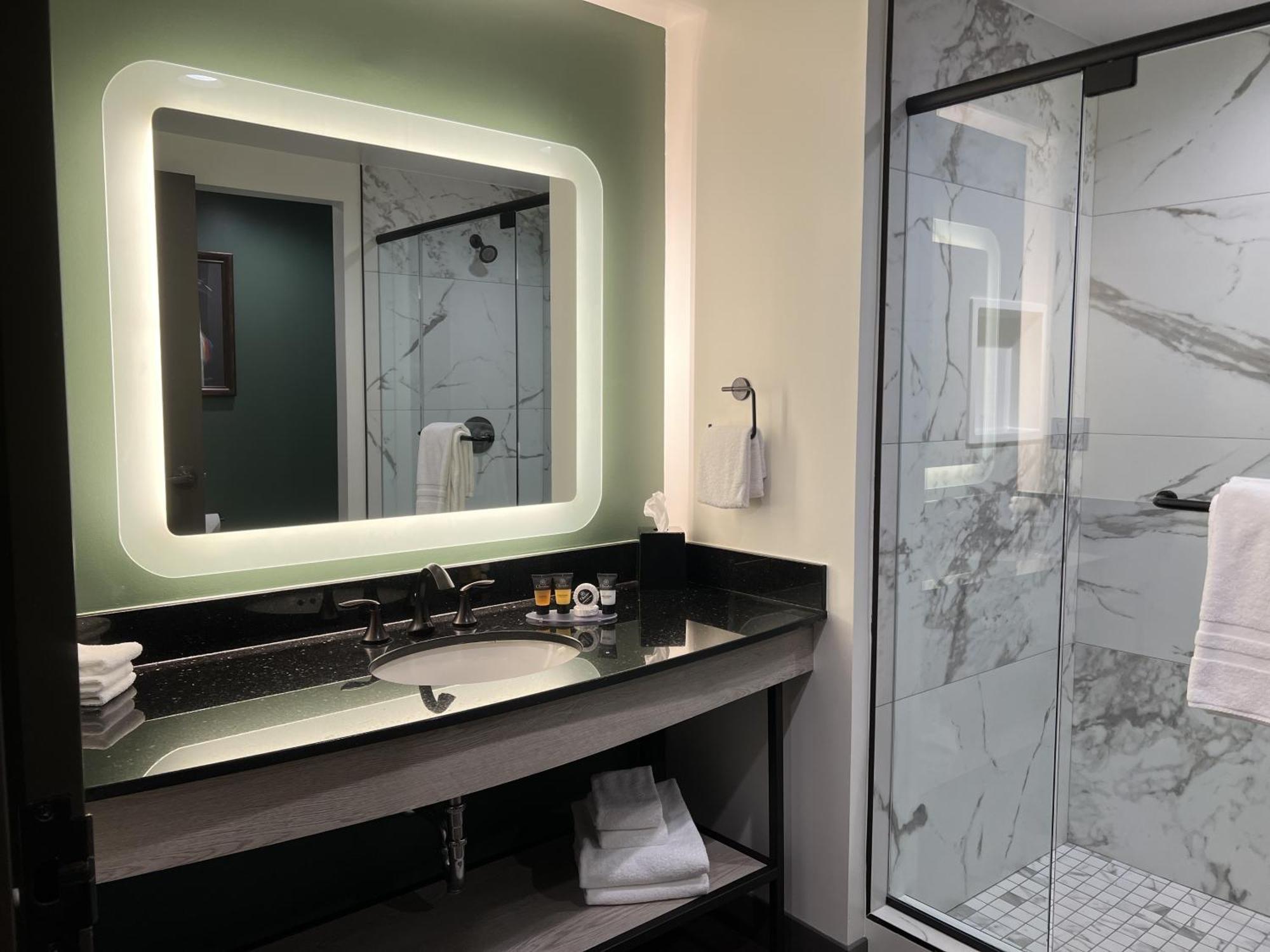 Cherokee Casino West Siloam Springs Resort Экстерьер фото