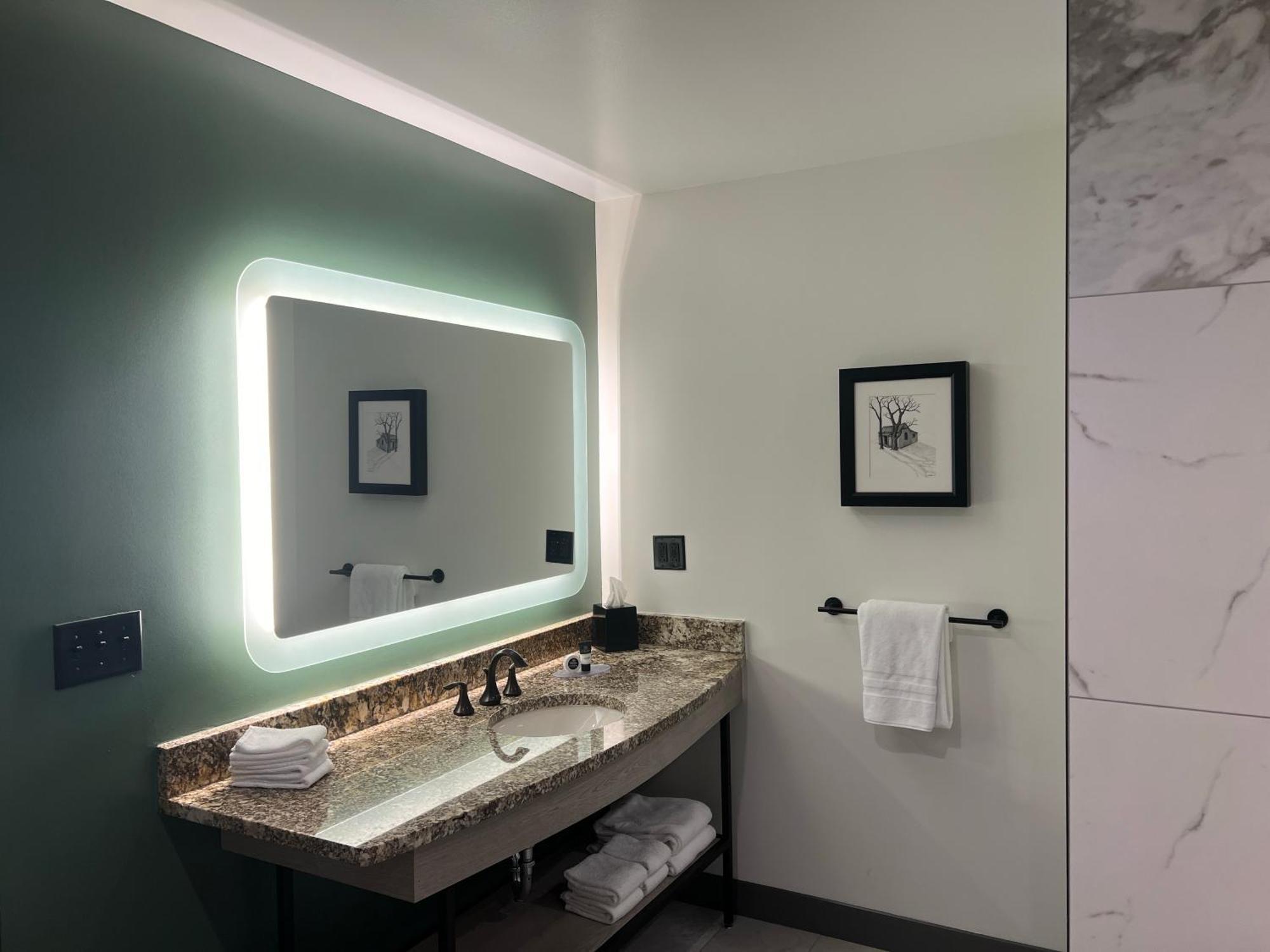Cherokee Casino West Siloam Springs Resort Экстерьер фото